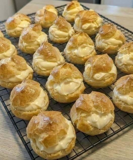 Easy Homemade Cream Puffs Recipe